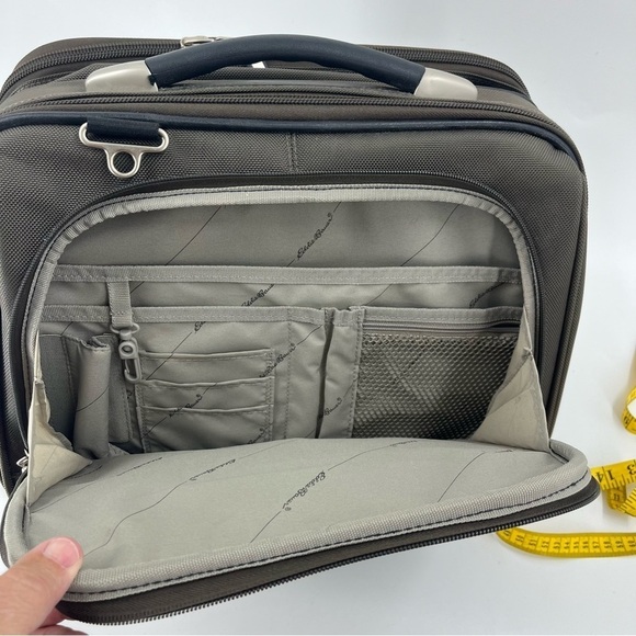 Eddie Bauer Customer Computer Bag - Picture 7 of 11